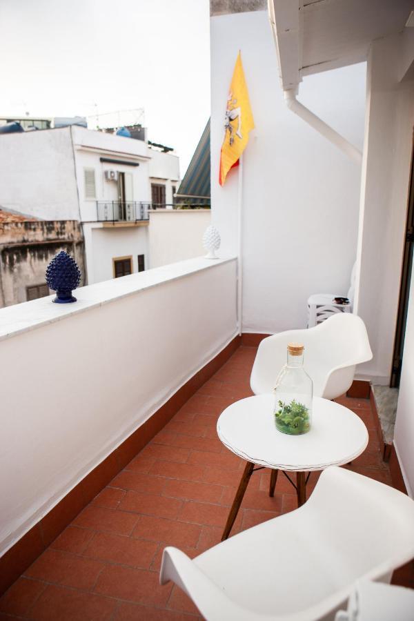 Casa Vacanze Terrasini Duomo Zewnętrze zdjęcie
